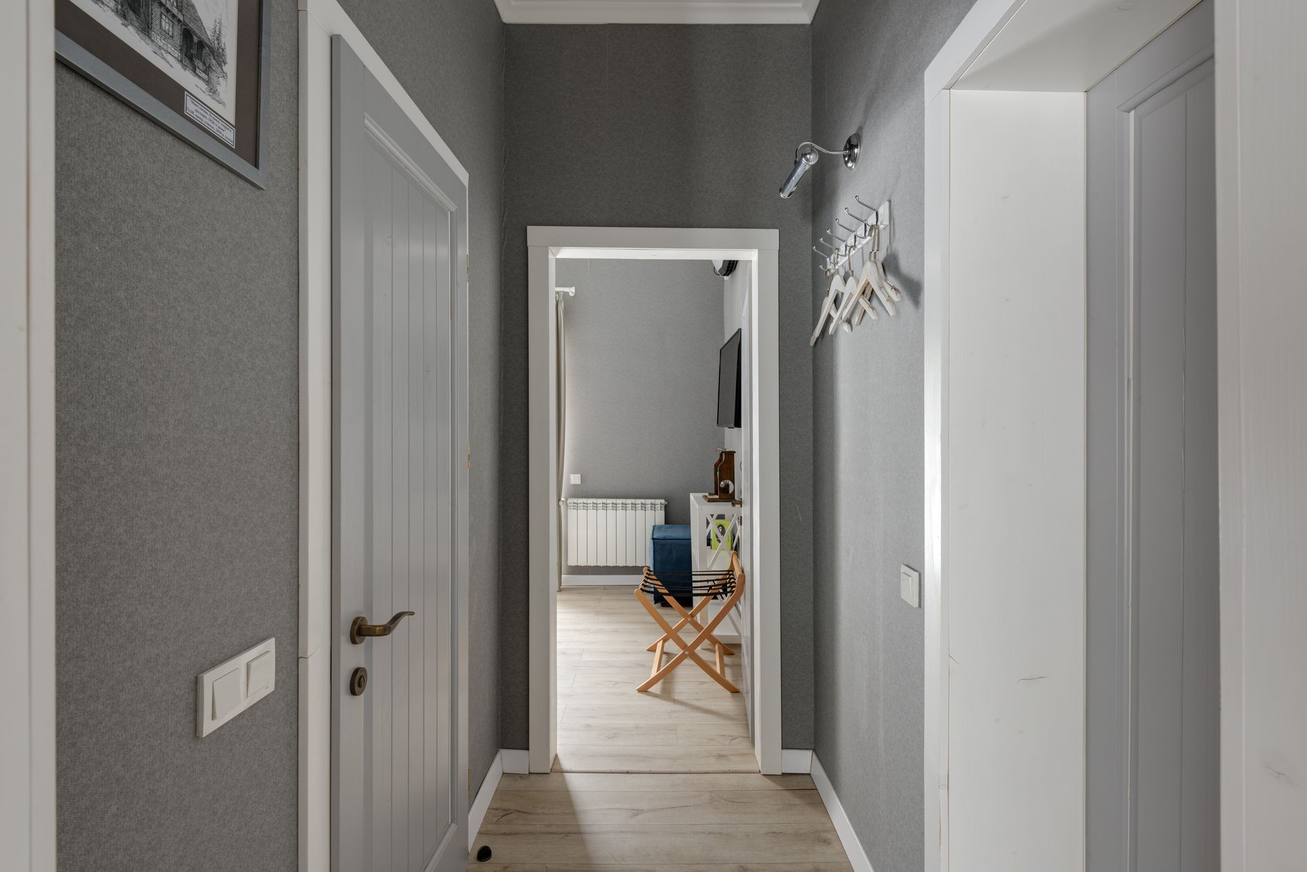 How I Choose Colors That Flow From Room to Room - color & paint