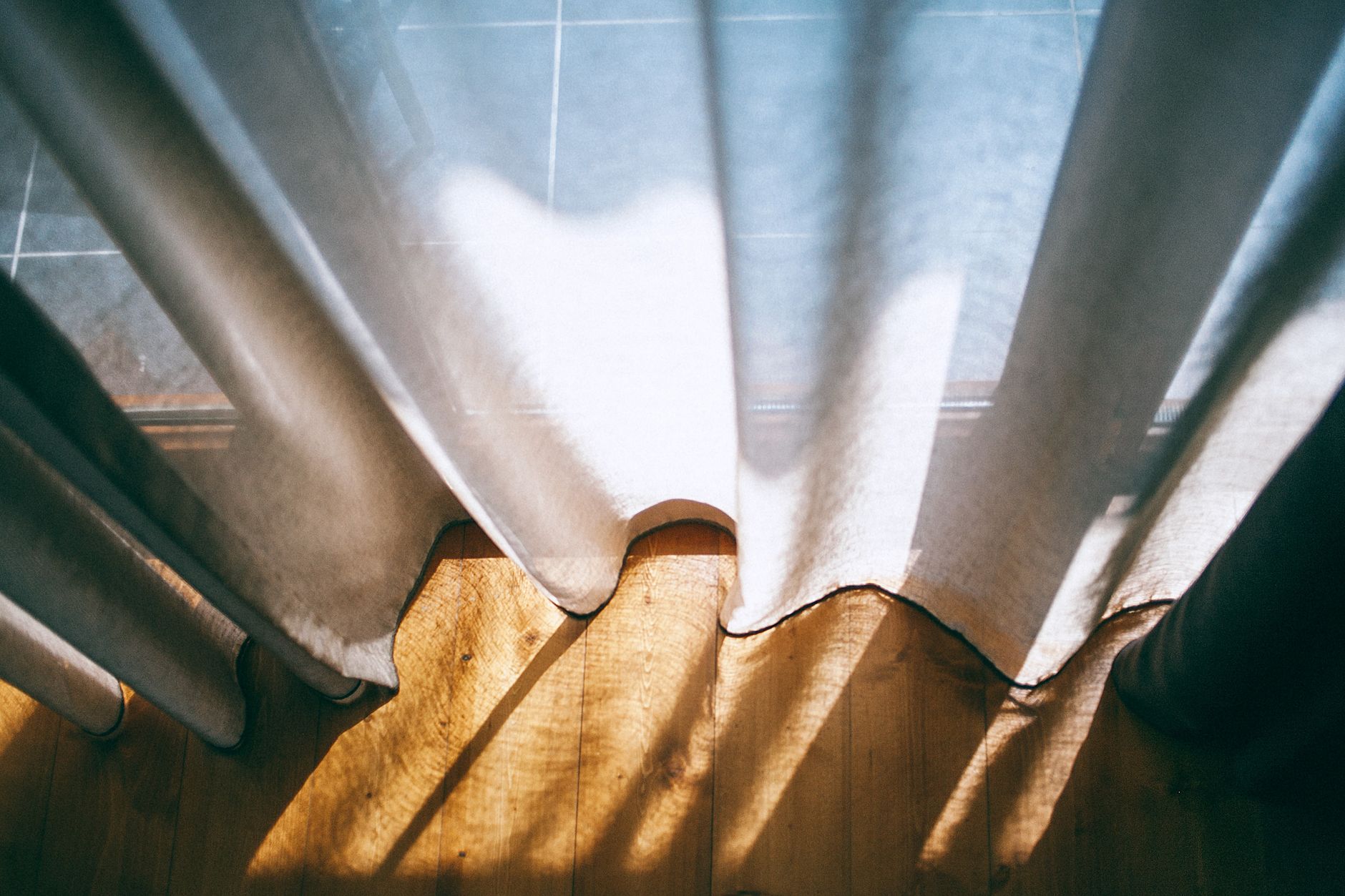 Installing Curtain Rods So They Do Not Come Down Later - windows & curtains
