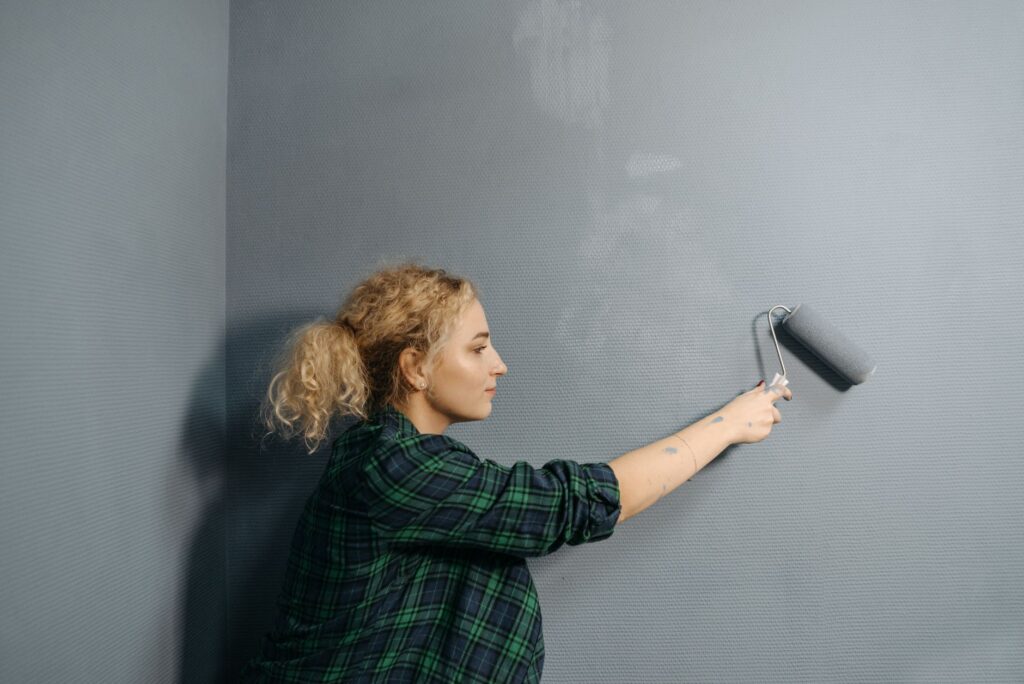 How I Test a Paint Color Before I Commit - color & paint
