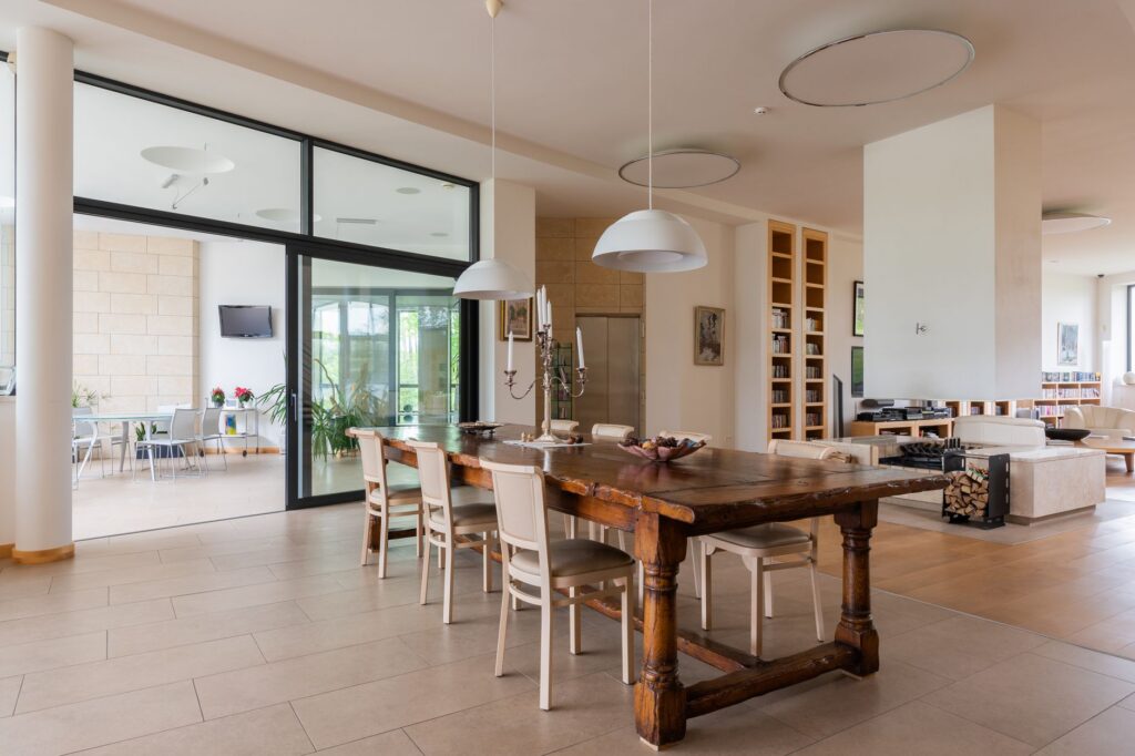 Why I Decorate in Phases Instead of All at Once - decorating basics
